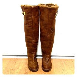 Michael Kors brown/tan suede boots